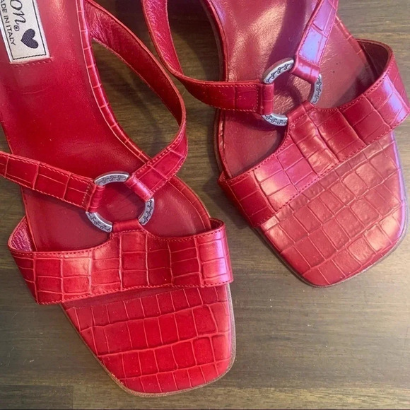 Brighton Red Terry Croc Embossed Leather Square Toe Sandals 90's Y2K Cherry - Picture 3 of 7